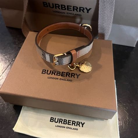 burberry pet heren|Burberry dog collars.